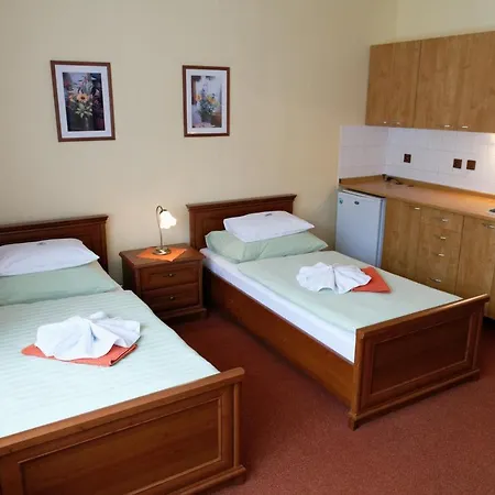 Hotel Kamu Garni