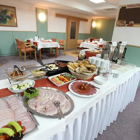 Hotel Kamu Garni 3*