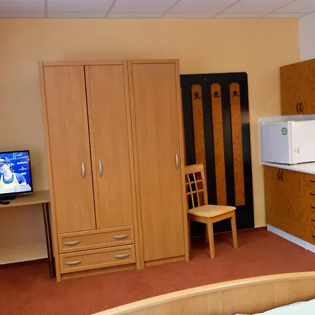 Kamu Garni Hotel Vsetin