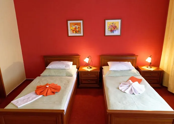 Hotel Kamu Garni