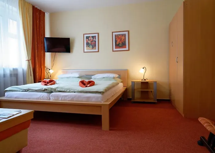 Hotel Kamu Garni 3*